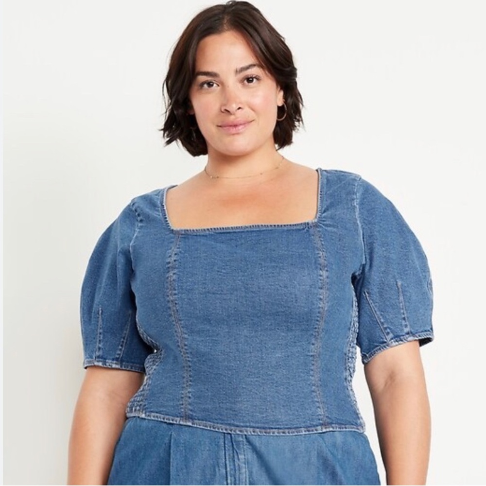 Old Navy Square Neckline Denim Crop Top - Picture 9 of 9